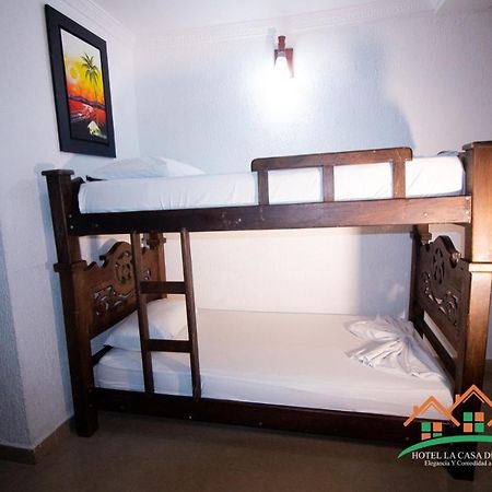 Hotel La Casa Del Turista Cartagena Bagian luar foto