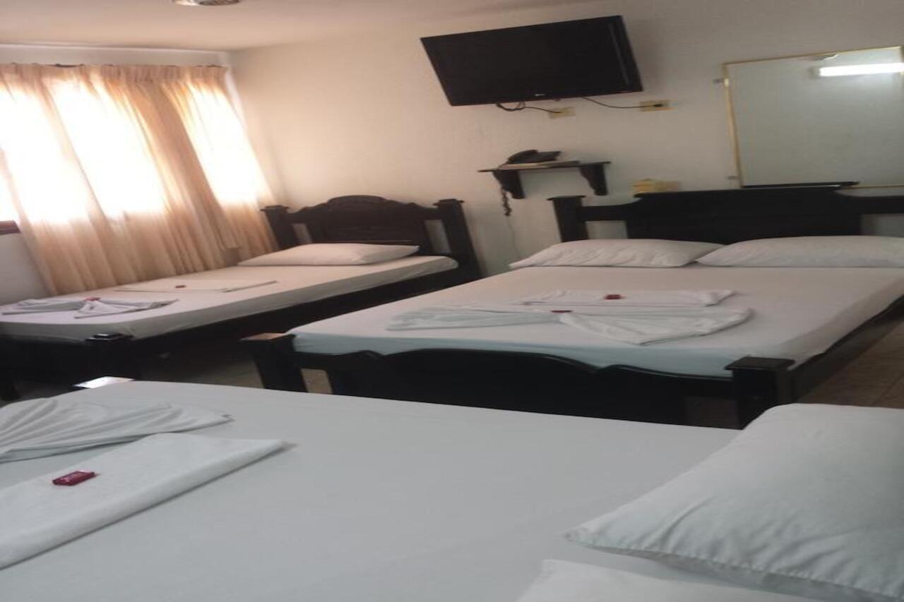 Hotel La Casa Del Turista Cartagena Bagian luar foto