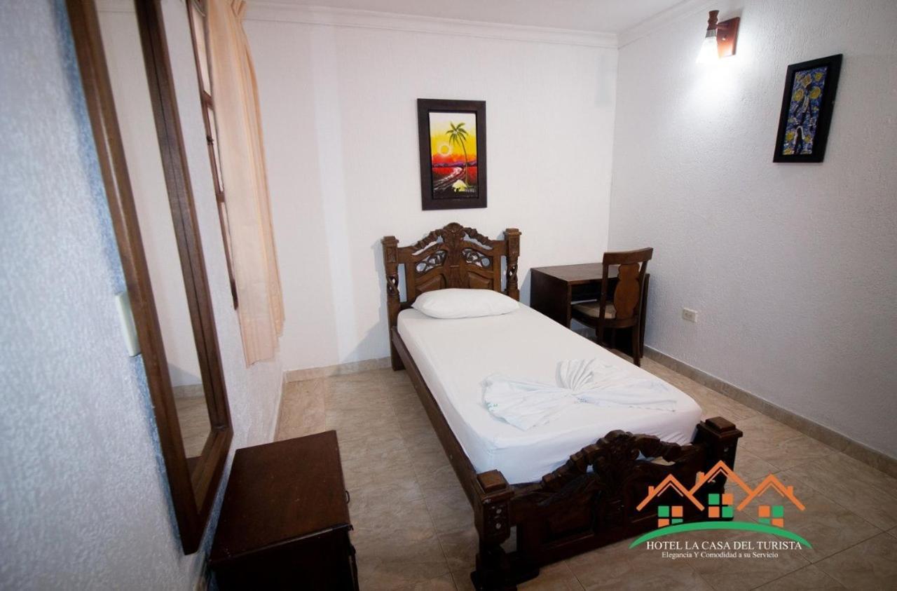 Hotel La Casa Del Turista Cartagena Bagian luar foto