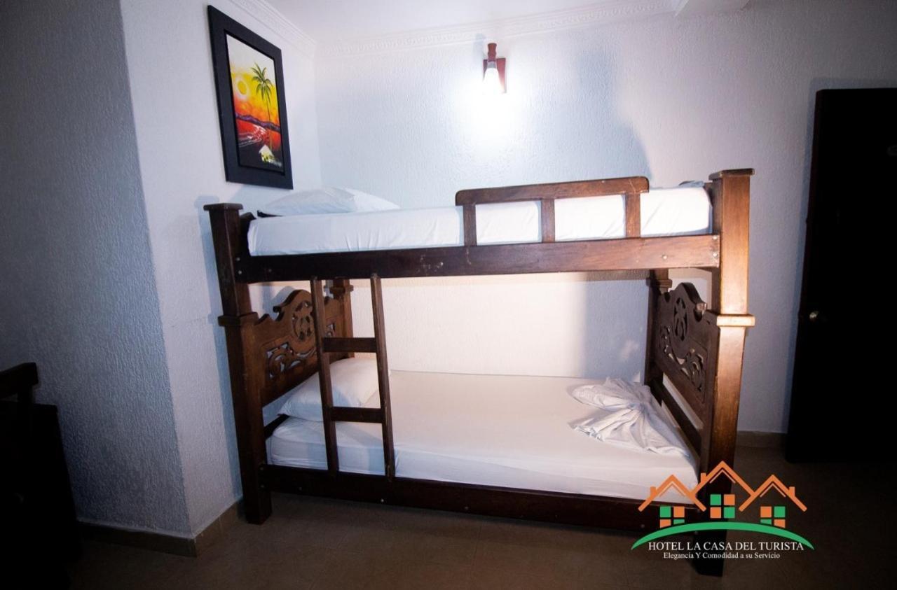 Hotel La Casa Del Turista Cartagena Bagian luar foto