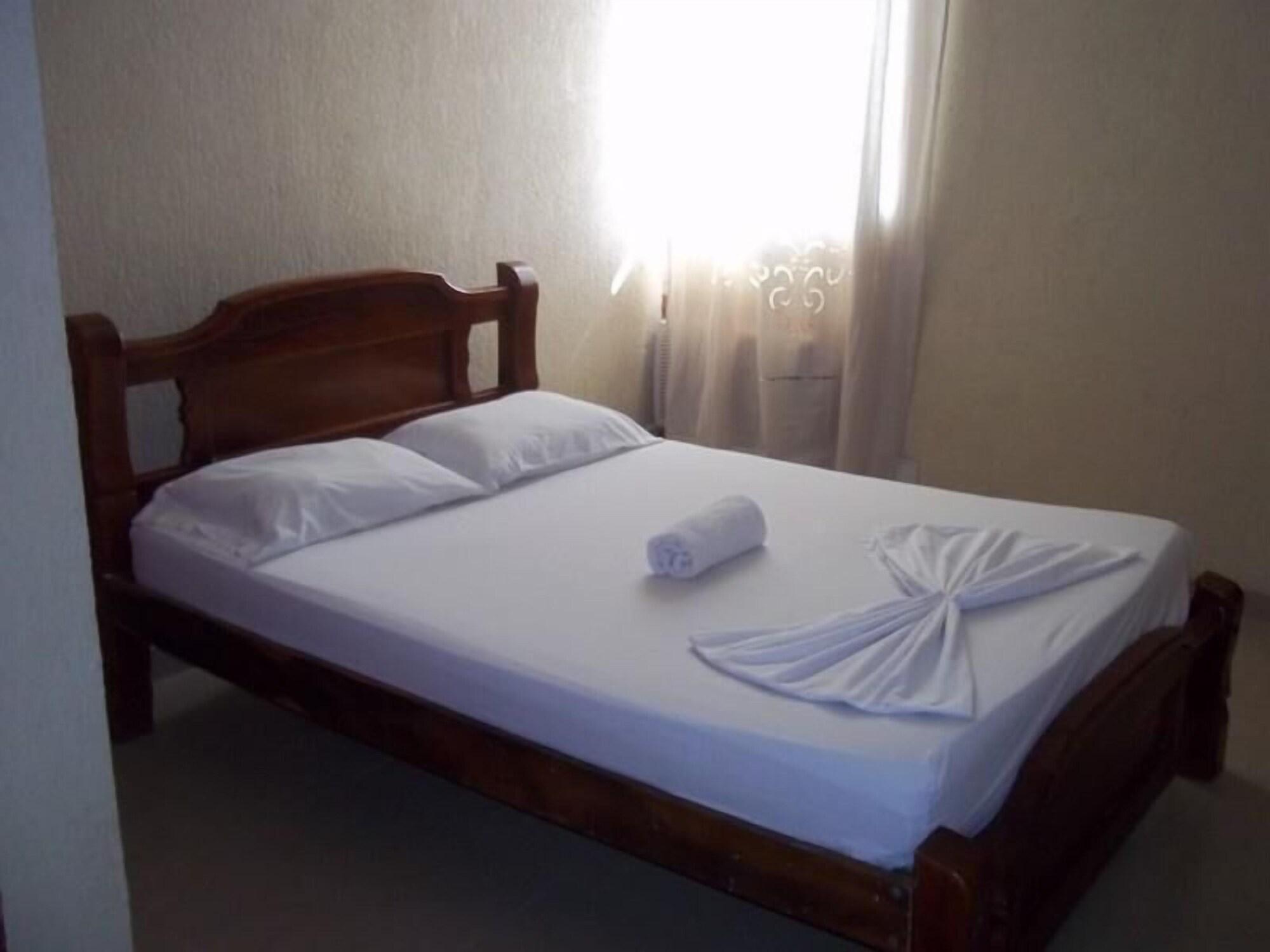 Hotel La Casa Del Turista Cartagena Bagian luar foto