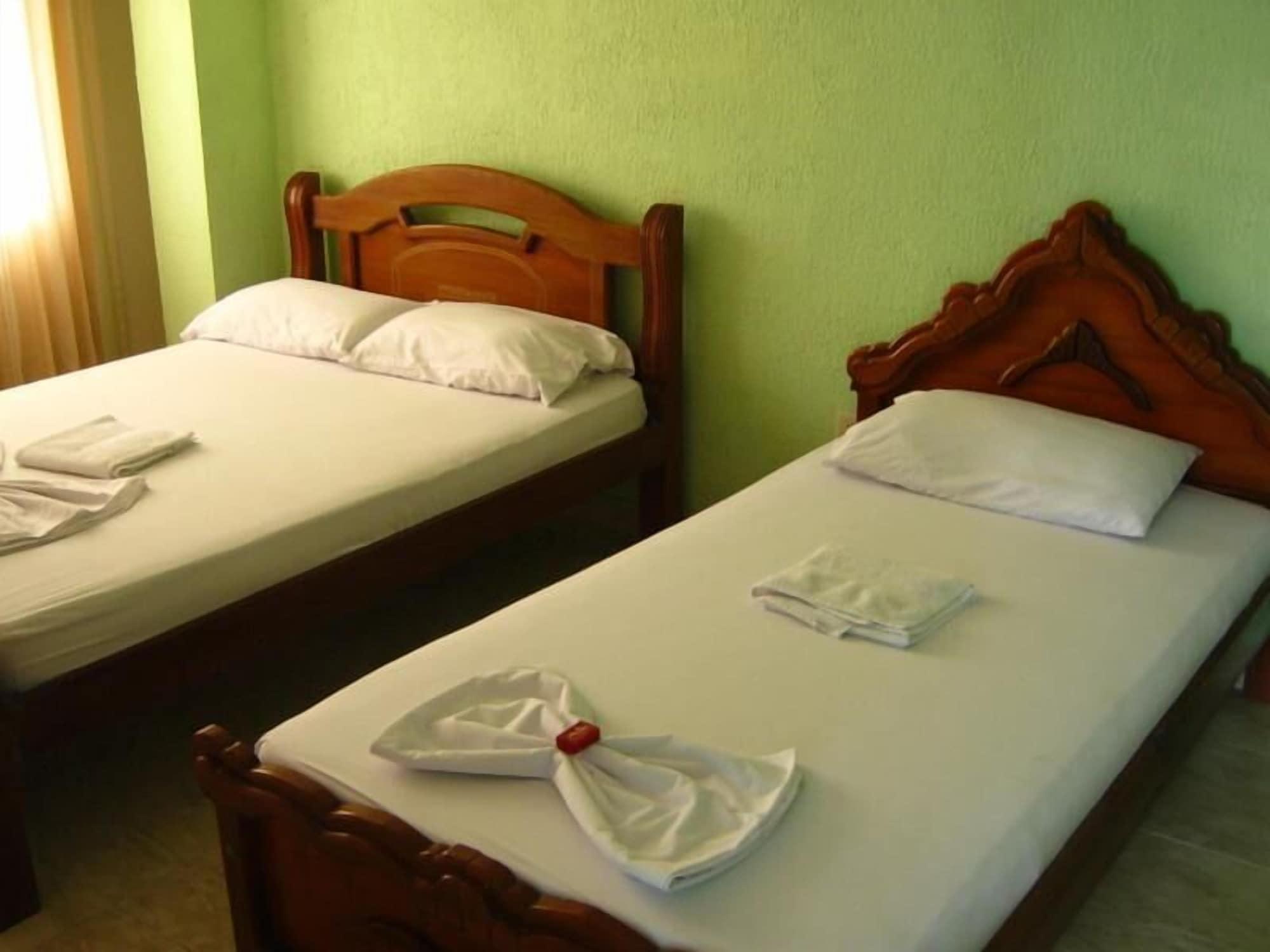Hotel La Casa Del Turista Cartagena Bagian luar foto